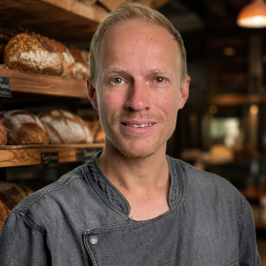 Portrait of Arne Tempelhof, founder of Loafly Day